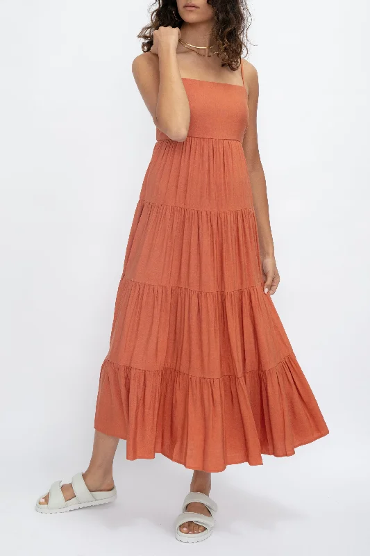 Veda Tiered Dress in Auburn Office unclassified dresses